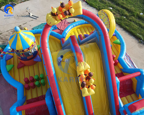 Con certificación CE, es un popular tobogán de obstáculos para niños y adultos.
