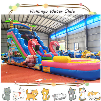 Capacidad máxima 100-500 kg tobogán de agua inflable con piscina y diseño de flamenco emocionante