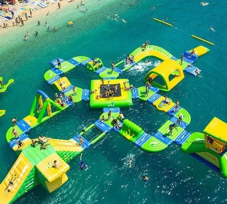 Transforma tu parque acuático con nuestro parque de diversiones inflable y kits de reparación incluidos