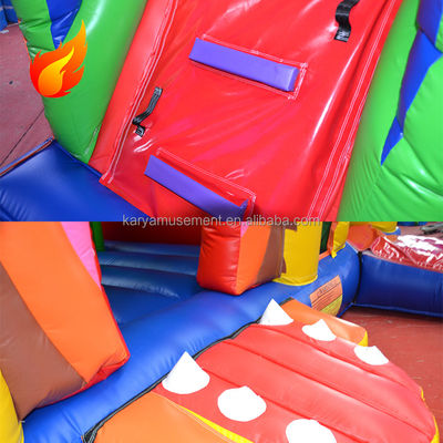 Tamaño y color personalizados Castillo de salto con deslizamiento Castillo inflable de león de selva caliente