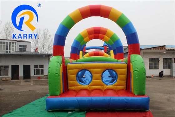 OEM aceptable 64 pies de largo inflables Juegos de campo de obstáculos para niños Parque de diversiones tema