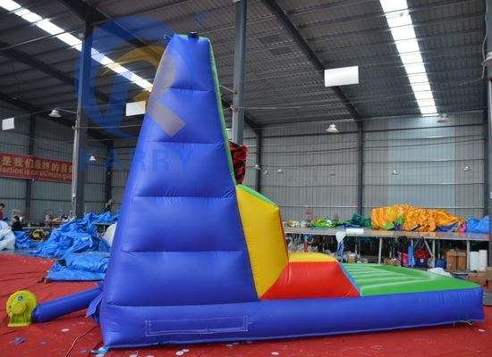 Se permiten 5-10 pasajeros en la pared de escalada de PVC inflable para juegos interactivos al aire libre