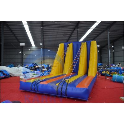 Actividades de patio de juegos al aire libre Juego de muros de escalada de colinas inflable para el desarrollo de equipos