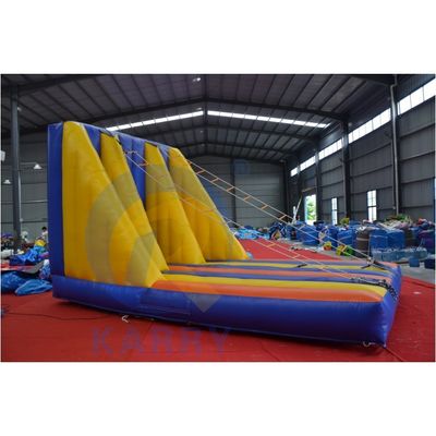 Actividades de patio de juegos al aire libre Juego de muros de escalada de colinas inflable para el desarrollo de equipos