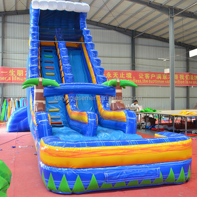 Agregue color a su patio de recreo con la combinación de diapositivas de castillo inflable personalizada