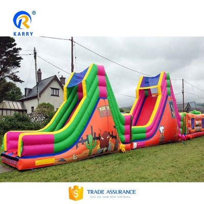 Curso de obstáculos inflable de colores personalizados para niños y adultos