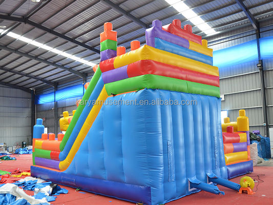 Coloridos niños deslizamiento inflables bloques de construcción combinación de salto deslizamiento para adultos