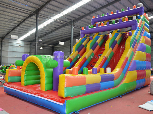 Bloque de construcción inflable de 2 carriles de 19 pies de ancho tobogán húmedo y seco para niños Parque de fiesta al aire libre