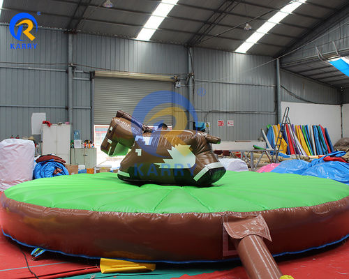 Maquina de montar a toros de rodillos mecánicos de salto comercial montar a toros inflable para adultos