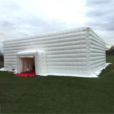 Tenda de publicidad inflable Impresión personalizada sellada por aire Ideal para publicidad al aire libre