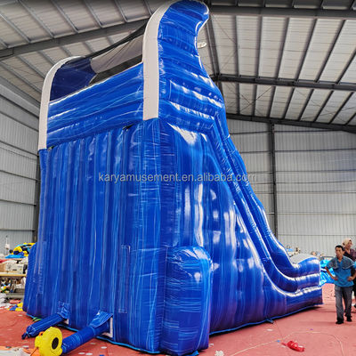 Parque acuático inflable de tamaño pequeño con doble deslizamiento N deslizamiento Entretenimiento acuático interior y exterior