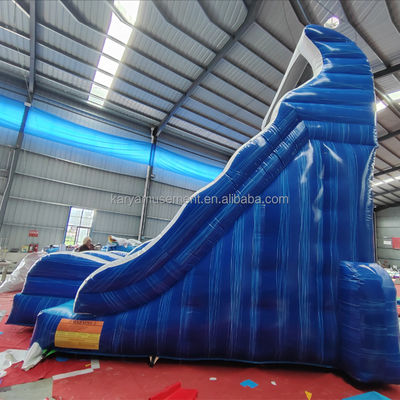 Parque acuático inflable de tamaño pequeño con doble deslizamiento N deslizamiento Entretenimiento acuático interior y exterior