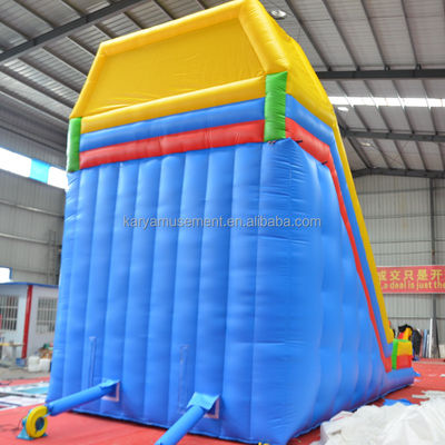 Cuarto trasero tobogán de agua inflable 2 carriles y piscinas niños parque acuático tobogán de juegos