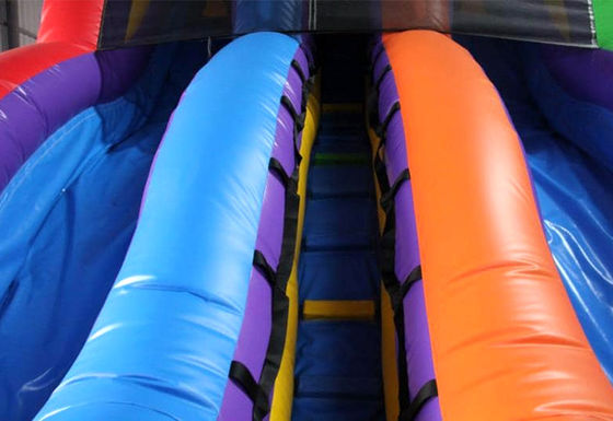 Parque de diversiones esencial gran arco iris de PVC funhuose inflables tobogán húmedo y seco