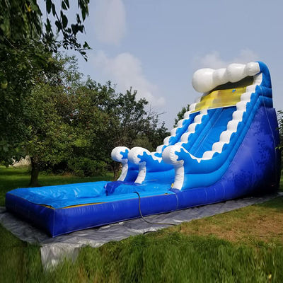 Spray Blue Water Slide Juegos al aire libre Gran tobogán de salto para diversión al aire libre