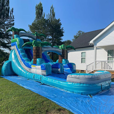 Parque acuático de PVC de alquiler comercial garantizado para verano con piscina para niños y salto en el aire