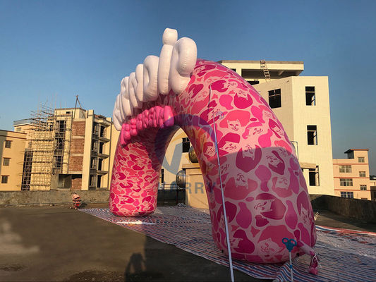 Publicidad al aire libre Arco de entrada inflable con diseño y impresión personalizados de color rosa