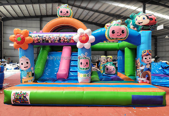 CE/EN71/EN14960 Certificado Cocomelón Temático Partidario de niños Trampolín con tobogán