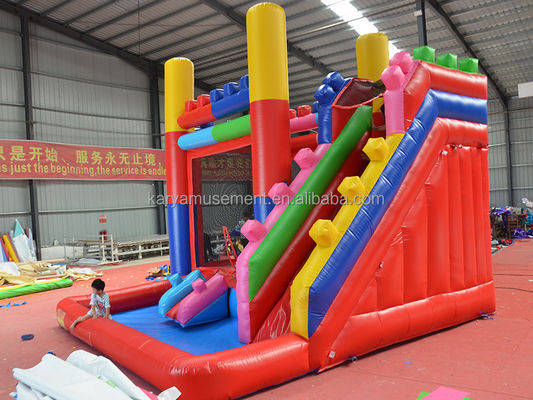 14 Años de actualidad Personalizar Acceptado Temática de Bloques Rojos Castillo Rebullante con tobogán y gran piscina de agua Parque de juegos PVC