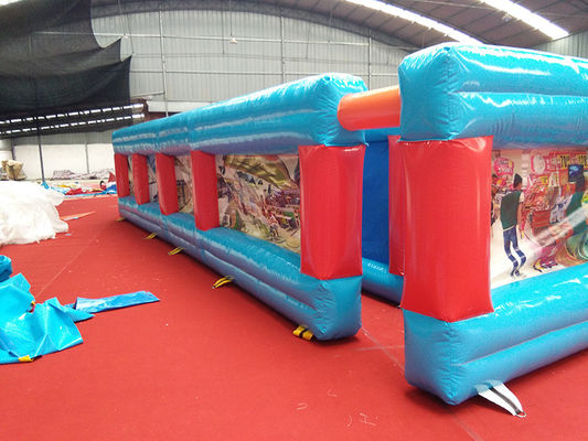 Parque de juegos al aire libre unisex Laberinto inflable para actividades deportivas de formación de equipos