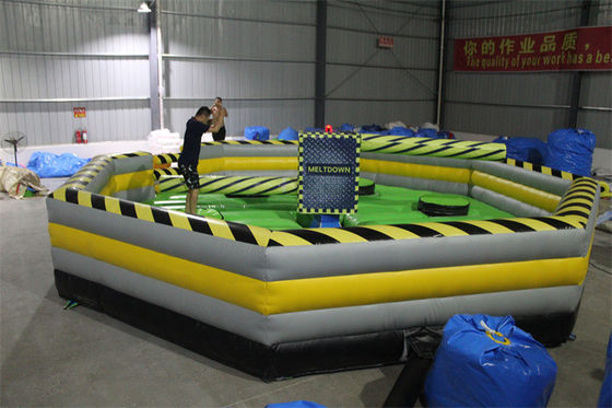 Juego interactivo inflable de color personalizado Meltdown Salto mecánico para adultos
