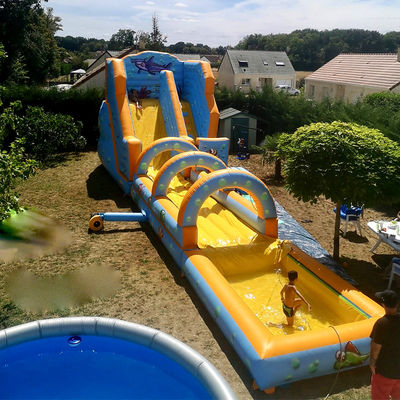 Experimenta la emoción con el tema del mundo submarino Parque acuático inflable y tobogán