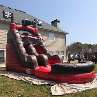 Equipo de parque acuático de diversión tobogán acuático pirata inflable con piscina PVC comercial