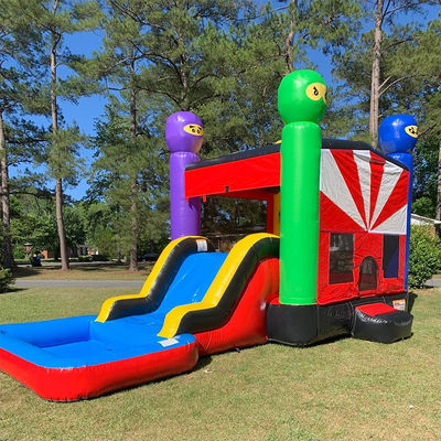 Castillo de colores personalizados para niños con temática de castillo de rebote inflable con combo de diapositivas
