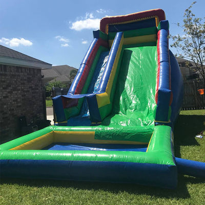 Alquiler de un tobogán de salto de agua con cubo inflable piscina para ocasiones comerciales