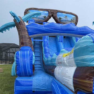 Prepárate para hacer un salto de agua inflables de 40 pies con piscina y tabla de surf enorme