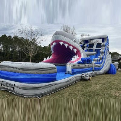 Tamaño personalizado tobogán de agua inflable con tobogán de tiburón grande y piscina