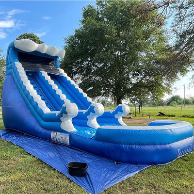 Logotipo personalizado Parque acuático inflable de verano con tobogán acuático de olas azules