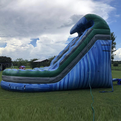 Parque acuático al aire libre Gran tobogán seco inflable en forma de onda con doble tobogán en PVC azul