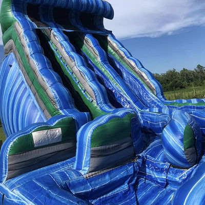 Parque acuático al aire libre Gran tobogán seco inflable en forma de onda con doble tobogán en PVC azul