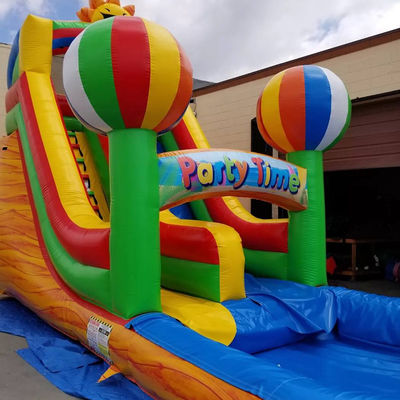 Envío por mar, aire o expreso Disfrute de la diversión al aire libre con 2024 26 pies de PVC comercial inflables Rainbow Slide