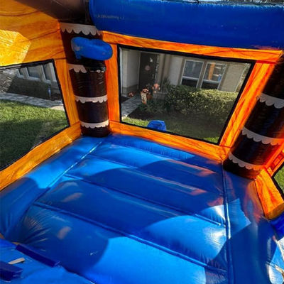 Jardín infantil Casa de salto inflable con piscina de toboganes y palma