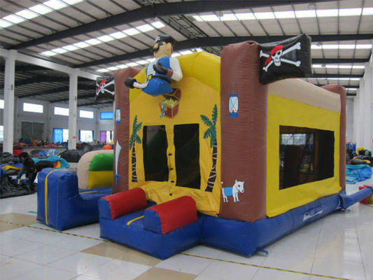 Juego al aire libre Temática pirata Casa de rebote inflable con tobogán seco