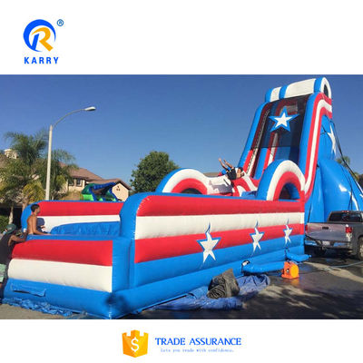 Deslizamiento de agua de grado comercial inflable con piscina de salpicaduras Color y tamaño personalizados
