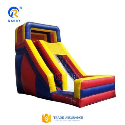 Grandes toboganes de salto inflables al aire libre con tamaño personalizado y material de lona de PVC