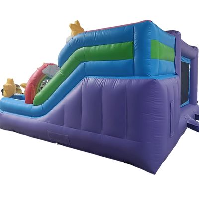 8-13 Años Rango de edad Casa de salto inflable con deslizamiento y diseño de caballo arco iris