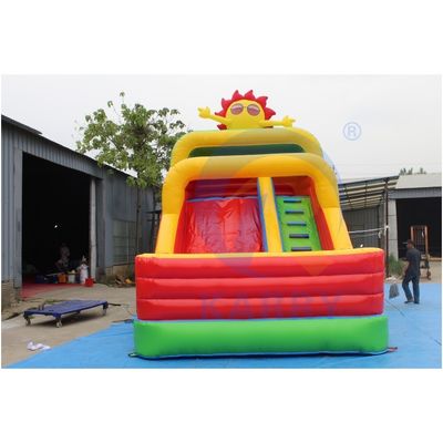 CE EN14960 Certificado castillo de salto inflable con tobogán y piscina para niños