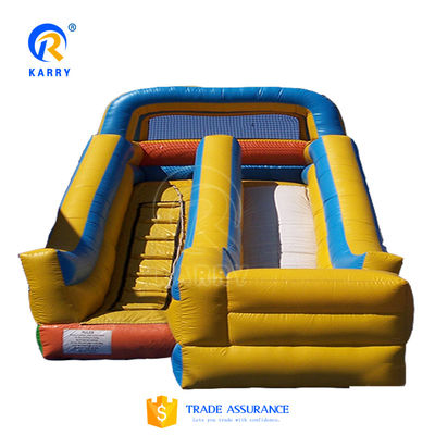 Centro comercial Casa de salto inflable con piscina y dos toboganes Instalación conveniente