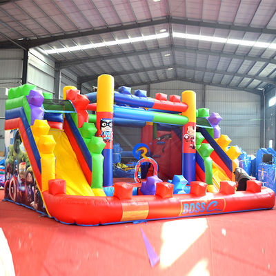 Casa de rebote inflable con deslizador y soplador