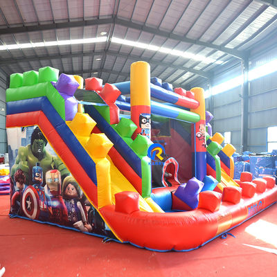 Casa de rebote inflable con deslizador y soplador