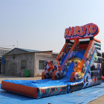 Equipo inflable de PVC comercial Personajes de anime de sangre caliente tobogán acuático con piscina