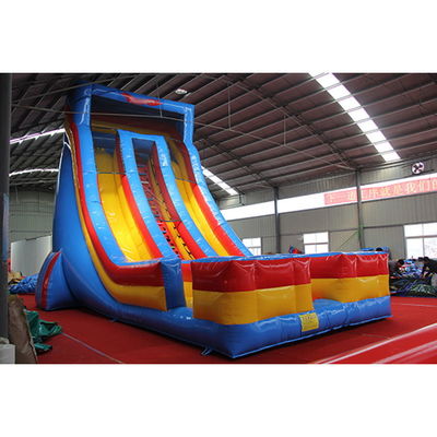 Capacidad máxima 100-500 kg tobogán de agua inflable comercial con piscina y doble carril