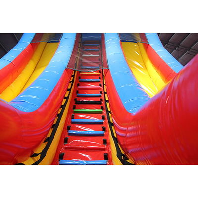 Capacidad máxima 100-500 kg tobogán de agua inflable comercial con piscina y doble carril