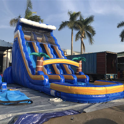 Slides de agua inflables en el patio trasero con piscinas y accesorios de reparación Capacidad máxima &gt; 500 kg