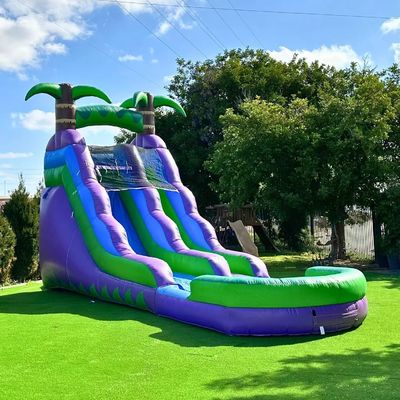 Oportunidad al aire libre tobogán de agua inflable gris con tres arcos de salto y piscina