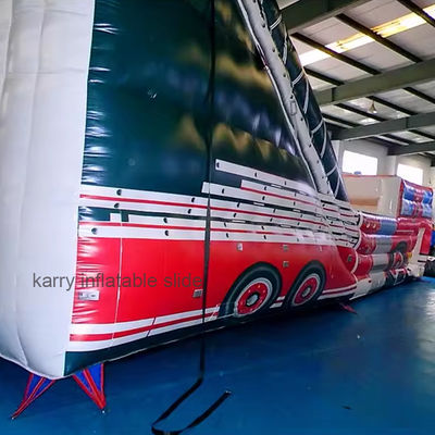 Los equipos de reparación de los camiones de bomberos grandes incluyen el tobogán seco inflable para empresas comerciales.